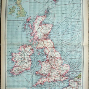 Original Map of the British Isles: Industries and Communications c1907 von George Philip & Sons. Antiken. 1907