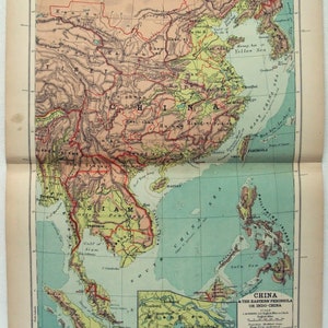 Southeast Asia & SE China- Original 1901 Physical Map by Longmans Green. Antique Chromolithograph
