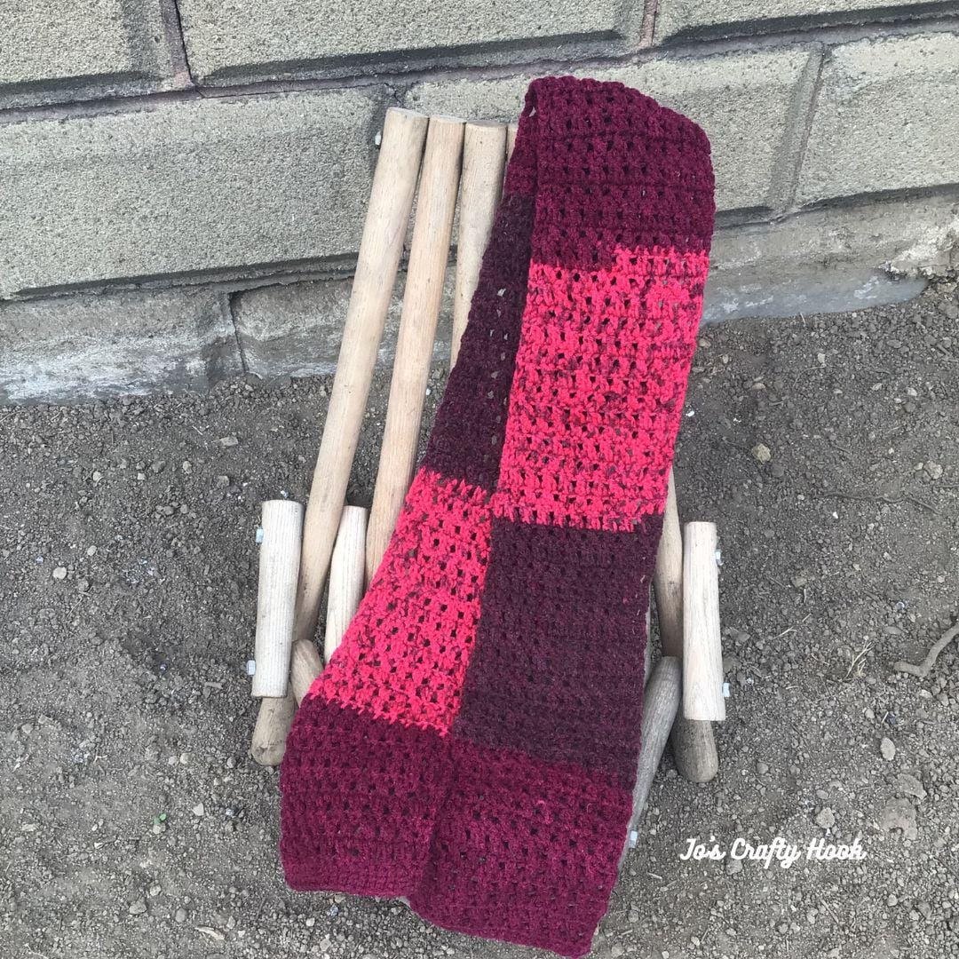 30 Crochet Scarf Ideas: Stylish Patterns for Skinny, Chunky, Cowl, and Wrap Looks 17 XBox Unisex Scarf Pattern