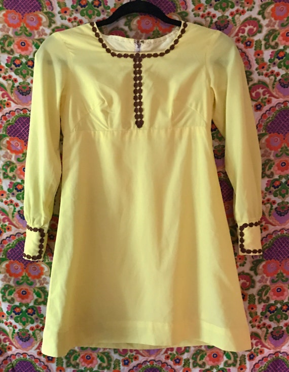 1970s Vintage Flower Child Dress - Petite