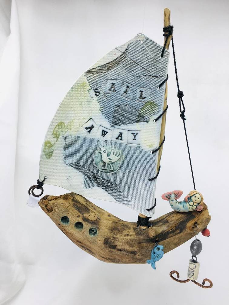 Bateau Voilier à Suspendre avec Sirène, Decorative, Fait Main en France, Art, Bois Flotté Céramique