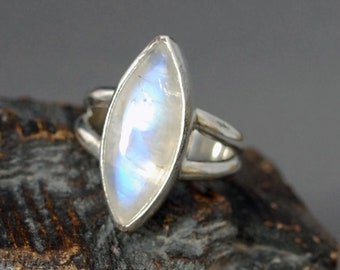 Moonstone Silver Ring Size 7.5, June Birthstone Ring