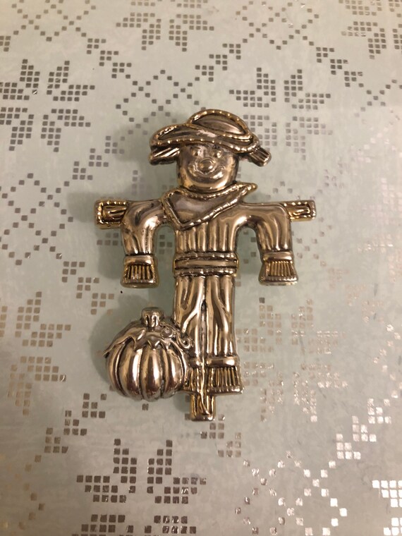 Beautiful Signed Artisan Scarecrow Brooch Or Pendant,… Gem