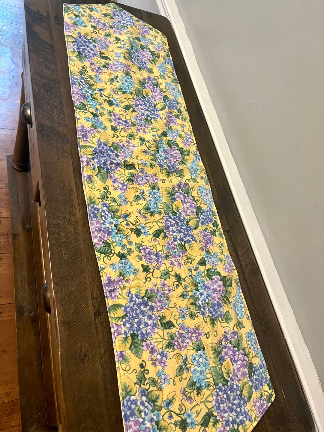 Beautiful Handmade Hydrangea Table Runner Cotton Table Runner Etsy