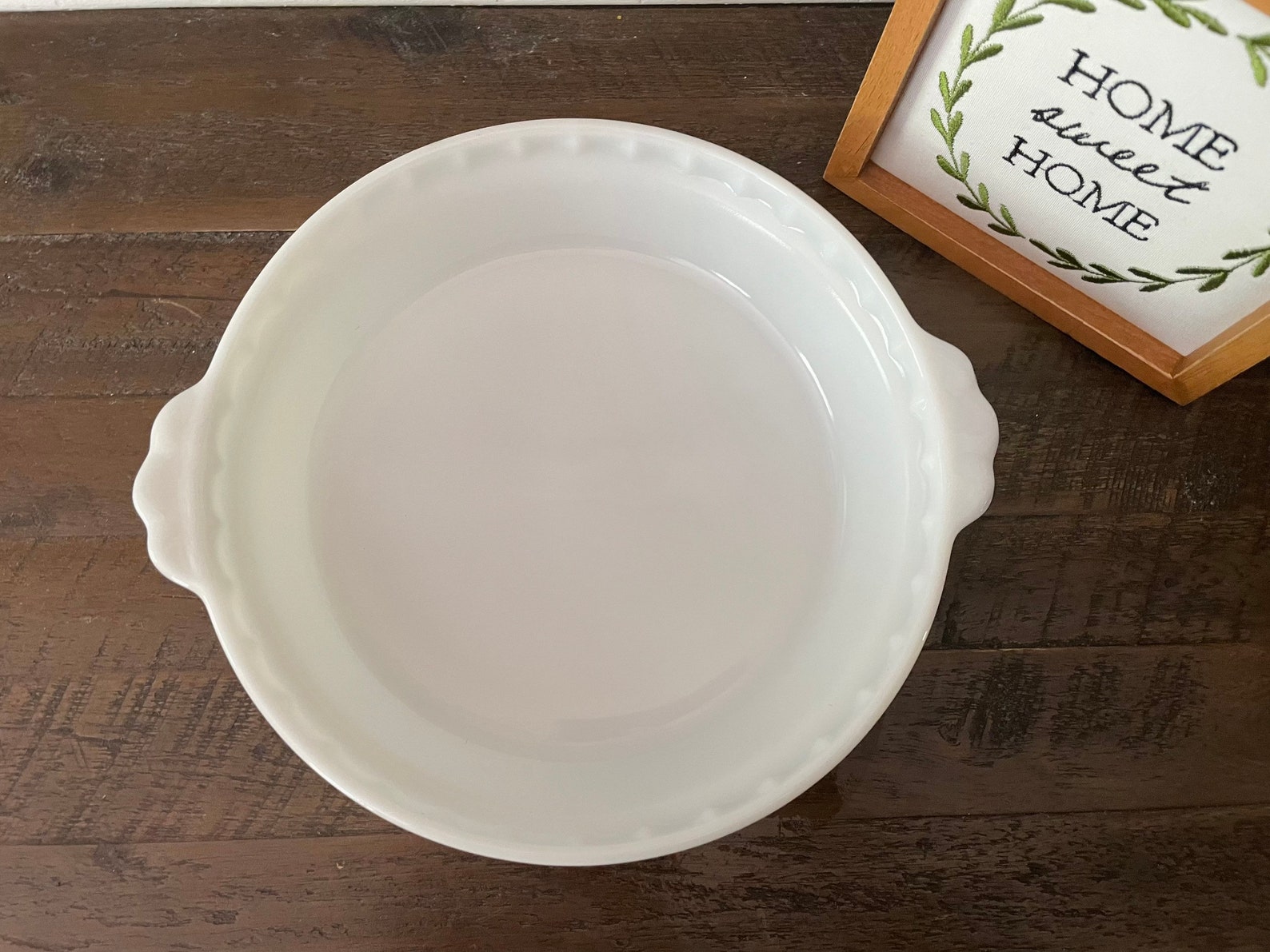 Beautiful Vintage 1960s Pyrex Milk Glass Pie Pan Scalloped Etsy