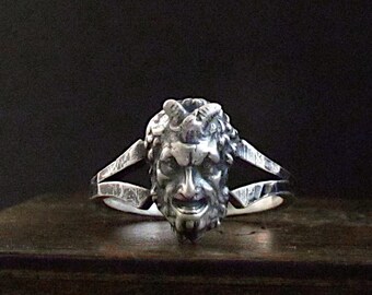 MySacrum  SATHYR RING