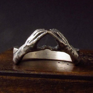 MySacrum HANDS HEART-Silver Ring