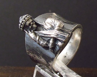 MySacrum THINKING QUEEN-Silver Ring