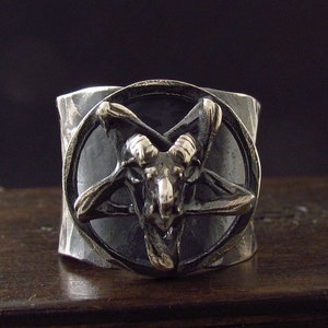 MySacrum  PENTAGRAM HAMMERED-Silver Ring