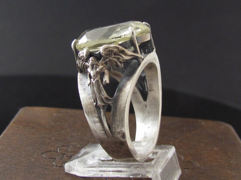 Боевой континент тан сан асура. Самый яркий объект во вселенной. Боевой континент аниме. Аниме боевой континент кольца тан сана. Дух из кольца ирумы.