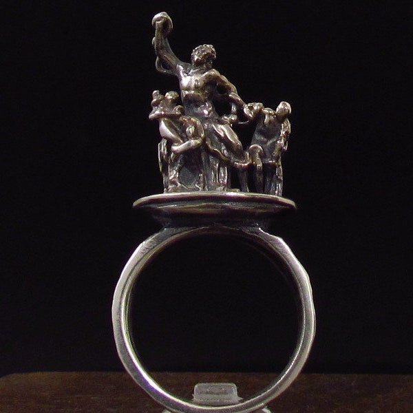 MySacrum LAOCOON RING