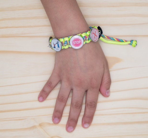 Adjustable Communication Bracelet with 6 Charms Non Verbal  Emergency Autism Speech Customizable Kids and Adults Visual Cues