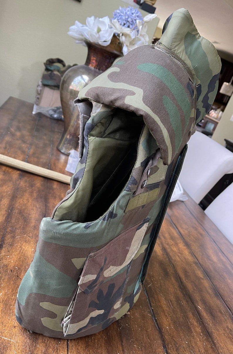 Ellenbogenschützer Army US Army Woodland Camo Ellenbogenschützer – Größe Large, Neuwertig, Military Surplus Von Bijan's Hip Pads