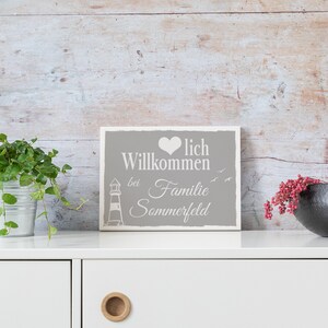 Personalisiertes Türschild aus Holz Wunschname Namensschild Geschenkidee Bild 3