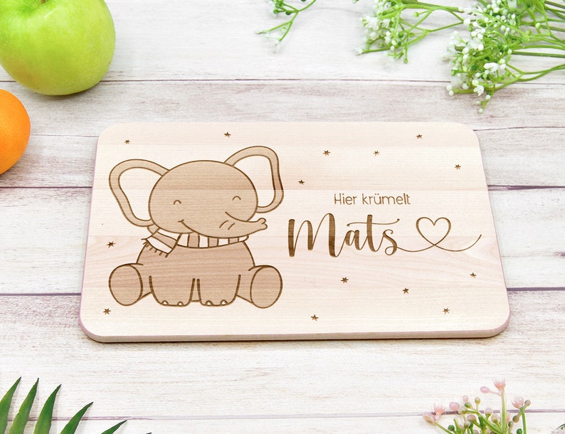 Petit-déjeuner pour enfants avec éléphant Cadeau bébé personnalisé Snack boards Cadeau danniversaire Gravure sur planche de bois image 3