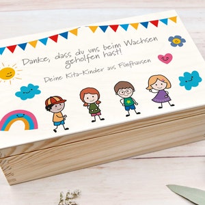K&ouml;nnte beinhalten: Eine wei&szlig;e Holzkiste mit einem bunten handgezeichneten Design. Die Kiste hat einen Deckel mit einer Botschaft, die lautet: "Danke, dass du uns beim Wachsen geholfen hast! Deine Kita-Kinder aus F&uuml;nfhausen".