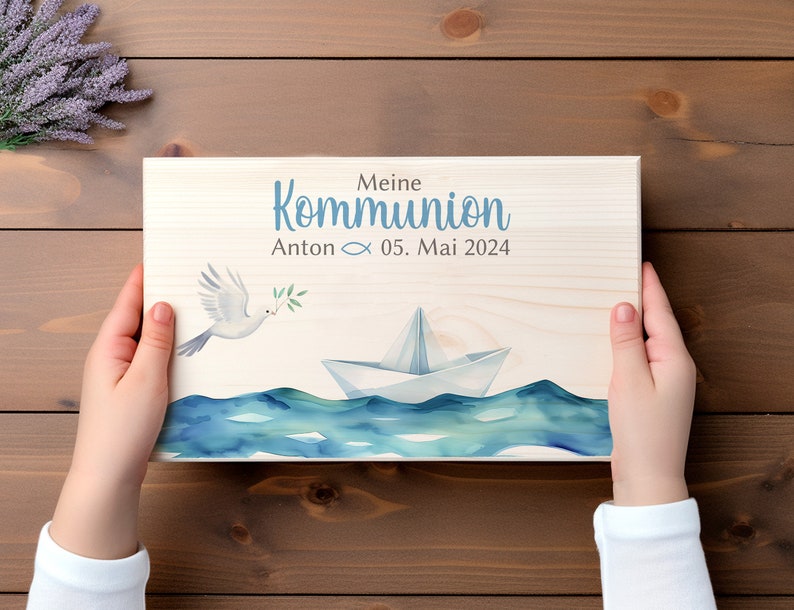 Kommunion Erinnerungskiste mit Namen, Personalisiertes Geschenk zur Erstkommunion Aufbewahrung für Kerze, Gebetsbuch und mehr Bild 4