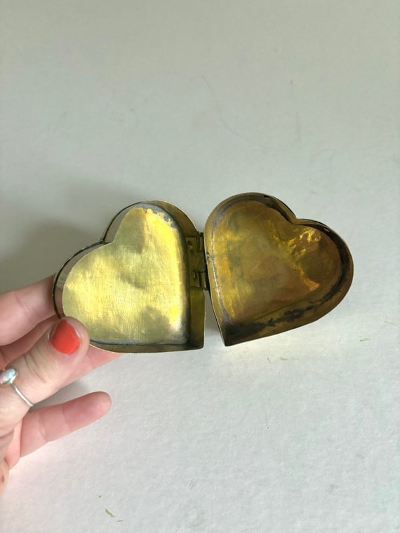 Vintage Brass Heart Shaped Hinged Trinket/Ring Di… - image 6