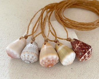 Hawaiian Cone Shell Beach Necklace, Beachy Jewelry for Women, Mermaid Shell Necklace, Tropical Ocean Jewelry, Simple Boho Necklace, Coastal