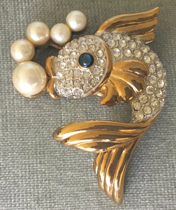 Carolee outlet jewelry pins