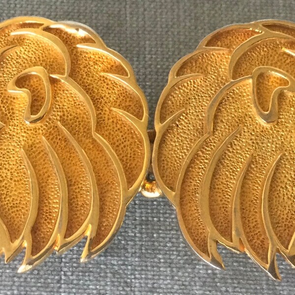 Vintage MIMI Di N Signed LION’s HEADS Interlocking Belt Buckle Gold Metal Designer Runway Couture Animal Statement Art Deco Sculptural