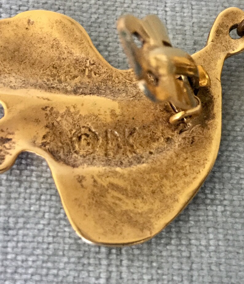 3\u201d Long DONNA KARAN Signed Baroque PEARL Charm Dangle Drop Earrings Gold Metal Modernist Brutalist Vintage Runway Couture Designer Statement
