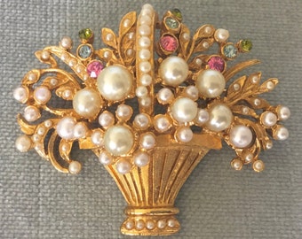 Rich FRENCH Baroque FLOWER BASKET Pearls Crystals Sculptural Brooch Pin Gold Metal Vintage Designer Runway Couture Art Deco Floral Statement
