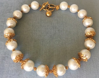 Fabulous ANNE KLEIN Signed BAROQUE Gumball Pearl & Ornate Accent Choker Collar Necklace Gold Metal Vintage Runway Couture Designer Statement