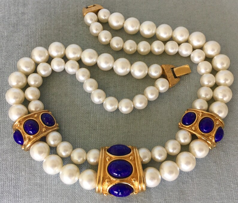 Fantastic NAPIER Signed Etruscan PEARLS /& LAPIS Glass Cabochons Choker Collar Necklace Gold Metal Vintage Designer Runway Couture Statement