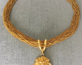 Iconic ANNE KLEIN Signed LION’s Head Doorknocker Art Deco Charm Pendant Collar Choker Necklace Gold Metal Vintage Designer Couture Runway
