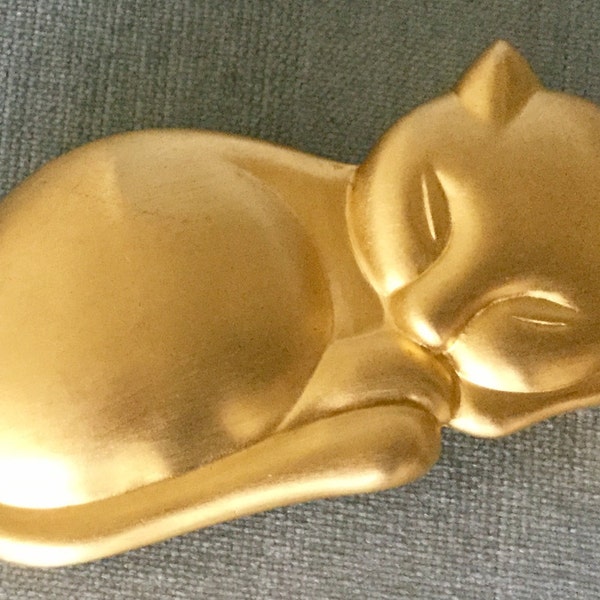 Most Adorable PAQUETTE Signed SLEEPING KITTY Cat Brushed Gold Metal Belt Buckle 4” Large Vintage Designer Runway Couture Animal Statement