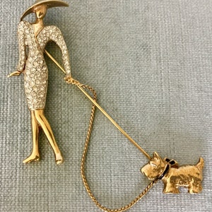 Sparkly CAROLEE Signed WOMAN Walking SCOTTIE Dog Brooch Pin Diamanté Crystals Gold Metal Enamel Vintage Designer Couture Windsor Collection