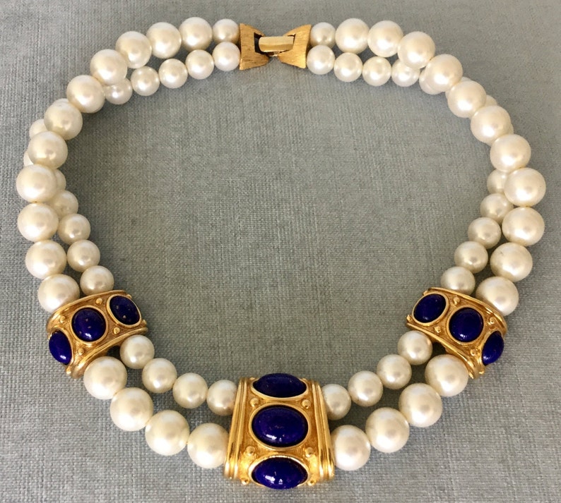 Fantastic NAPIER Signed Etruscan PEARLS /& LAPIS Glass Cabochons Choker Collar Necklace Gold Metal Vintage Designer Runway Couture Statement