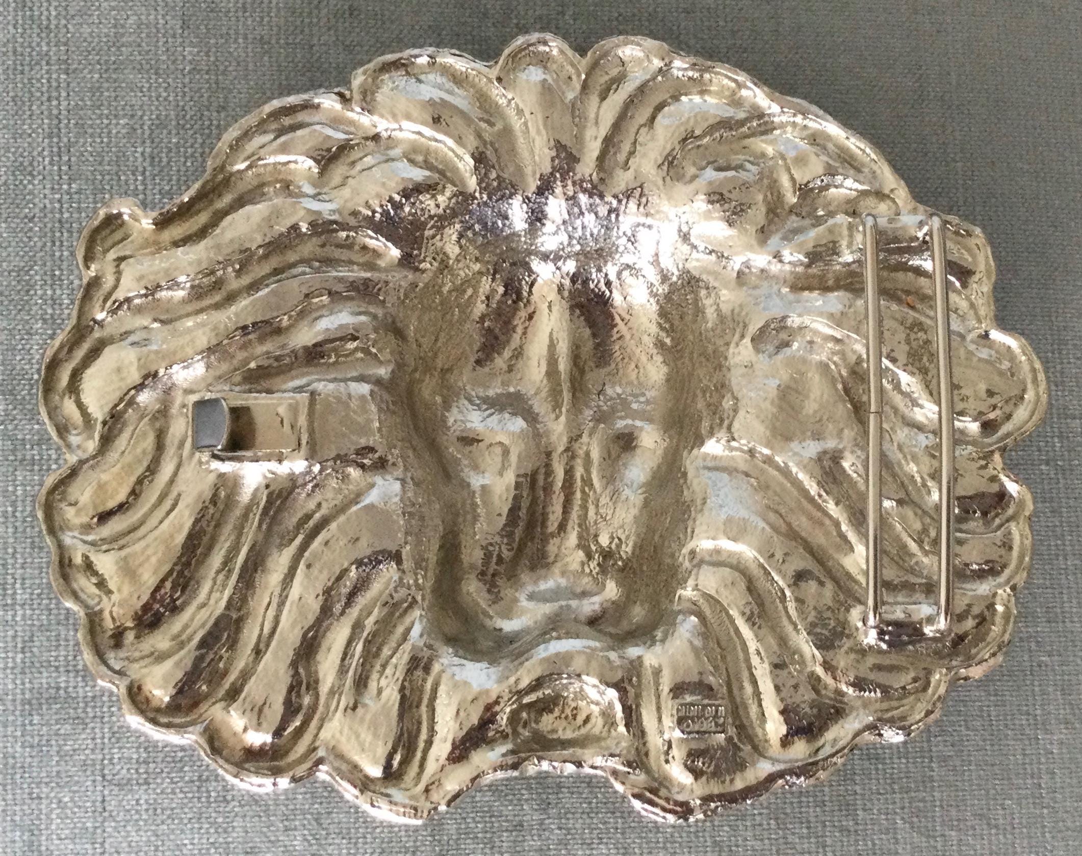 VINTAGE MIMI DI N MASSIVE ANIMALIER STYLE SCULPTURAL DIMENSIONAL LION HEAD BELT MIMI DI N Oversized Lion Head Belt Buckle 1987 Hard To Find  main image 4