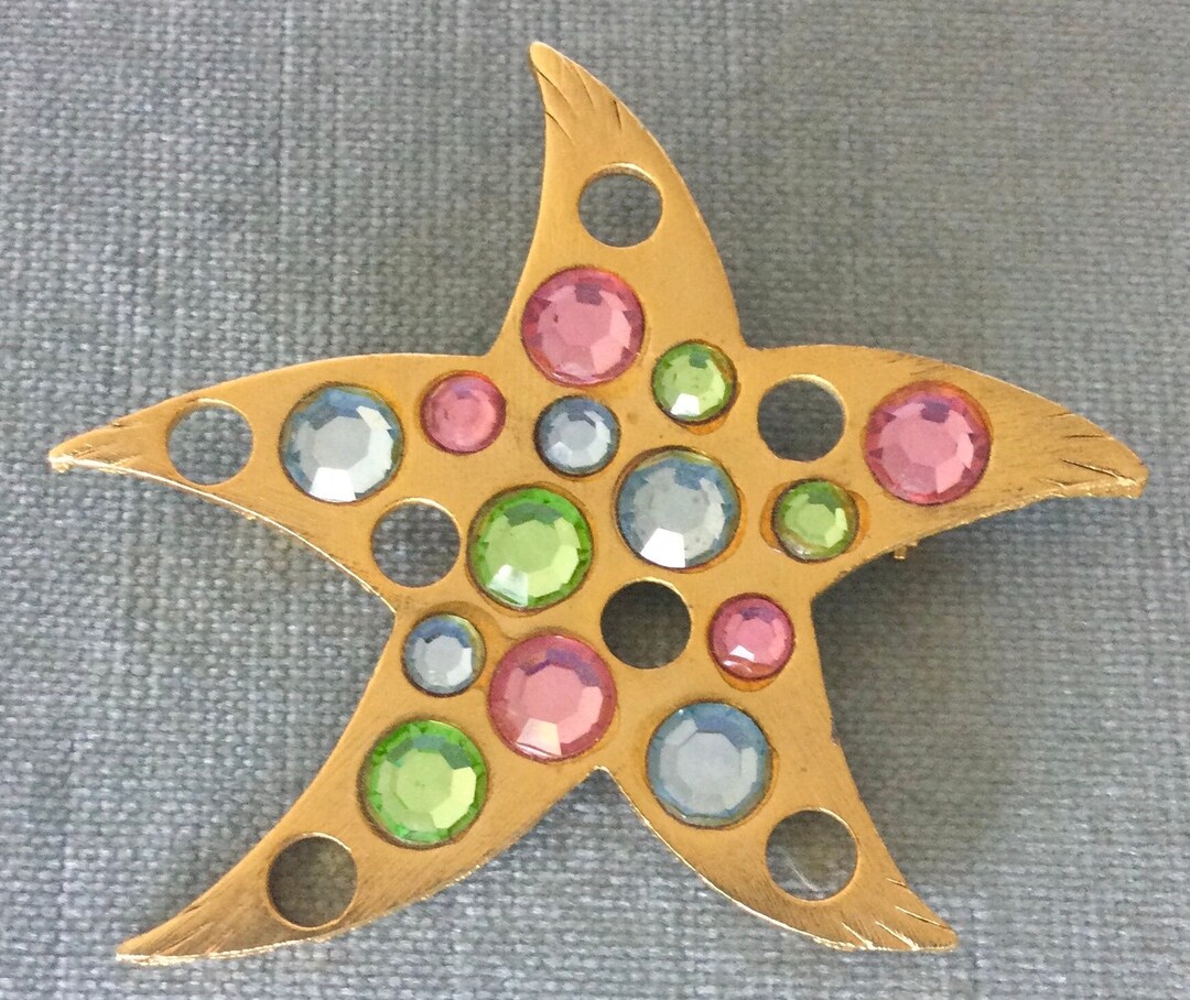 Broche Vintage En Strass Multicolore Forme étoile - Manque Un Strass Grenat, Occasion