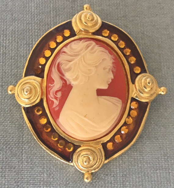 Victorian CRAFT Signed CAMEO Portrait MEDALLION C… - image 1