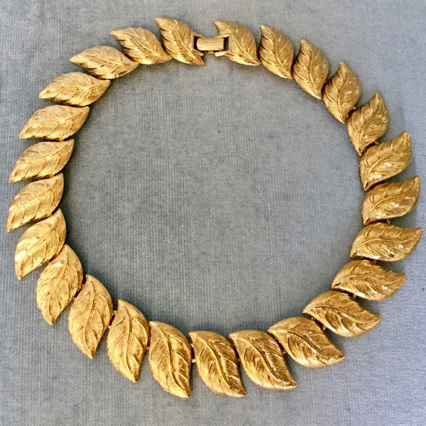 Reserved NAPIER Signed Large LEAVES Collar NECKLACE Art Deco Gold Metal Choker Rare Vintage Designer Couture Runway Leaf Statement Nouveau