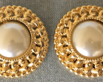 Oversized MADE In FRANCE Signed PEARL & Chain Border Round Drop Clip-on Earrings Gold Metal Vintage Designer Runway Couture Big Statement