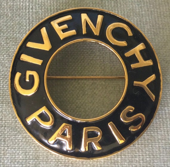 CHANEL BROOCH PARIS FRANCE PIN LOGO FASHION BAG VINTAGE GOLD COLOR