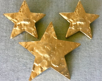 Stunning FO Signed STAR MODERNIST Big Clip-on Earrings and Brooch Pin Set Textured Gold Metal Vintage Designer Runway Couture Celestial Sky