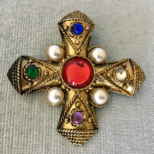 Chic BYZANTINE MOGHUL Jewel of India CROSS Brooch Pin Crystal Cabochon Pearl Antiqued Gold Metal Statement Vintage Designer Runway Couture