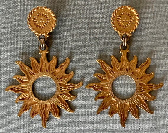 Massive YOSCA Signed BUTTON And SUN Doorknocker 3… - image 4