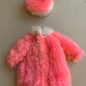 Vintage Bubblegum Pink Barbie Fur Coat + Hat / Unmarked Mod 11” Doll Fashions
