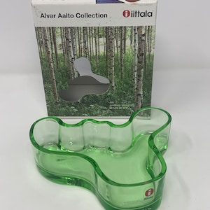 Alvar Aalto Water Green Bowl w/Box - 5.5” x 4” / Glass Finland