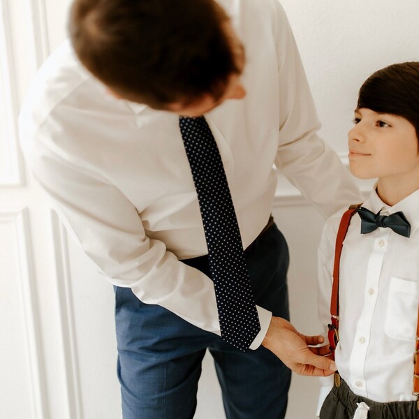 thumbnail image 2 of Alfani Men's Munroe 2-Pc. Plaid Pre-Tied Bow Tie & Solid Pocket Square Set Created For Macys 2 of 12