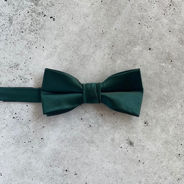 Gem Silk Bow Ties for Men Dark Green Wedding Bow Ties For Groomsmen Bohemian Emerald Green Wedding