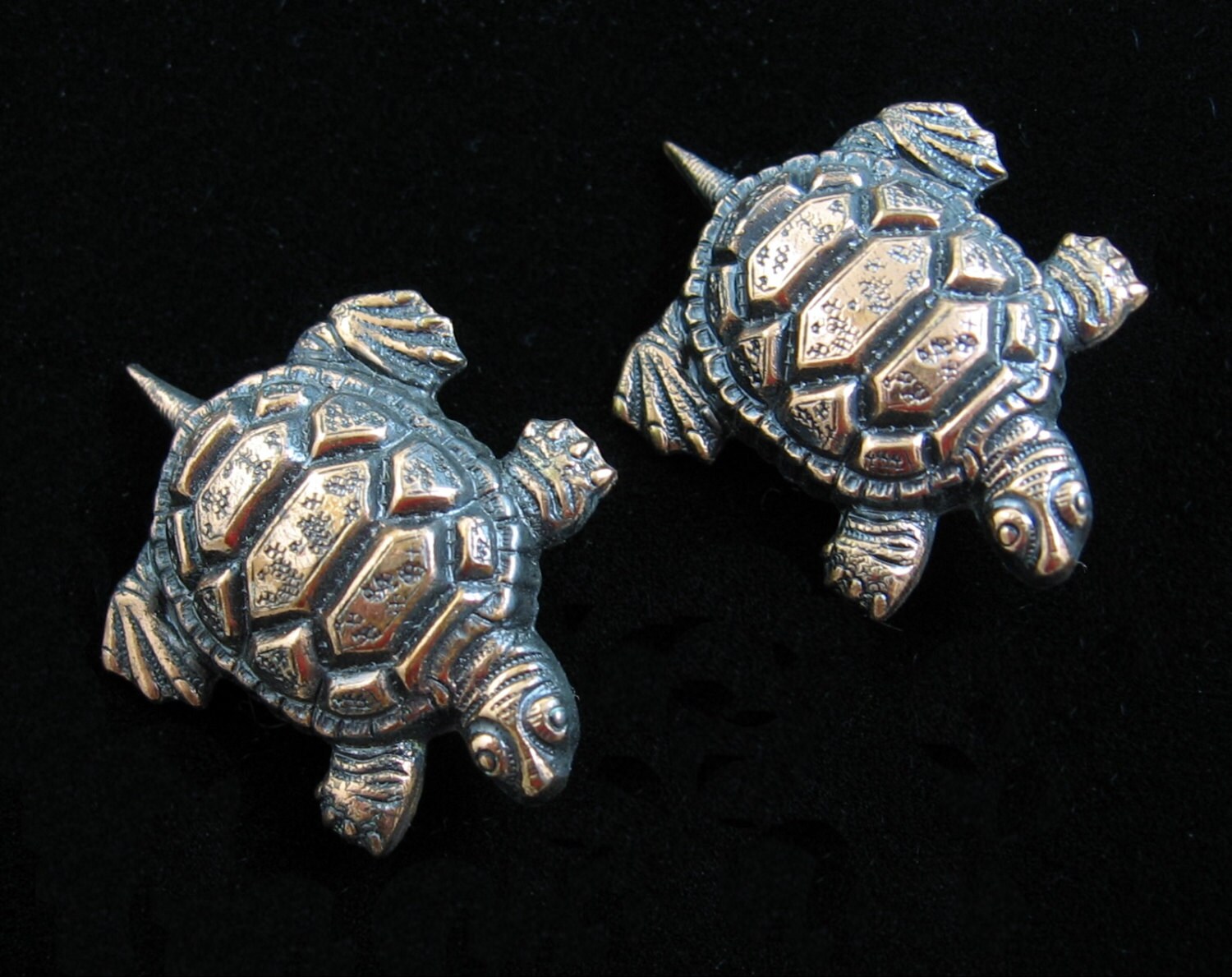 Pair of COPPER TURTLE PINS Vintage Brooch Set 1 1/4 in Length Tortoise