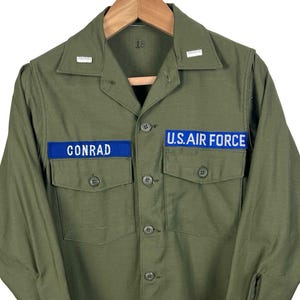 Vintage 1960s OG-107 US Air Force Utility Shirt ~ fits S ~ Military Uniform ~ Patches / Named