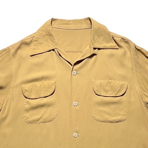 Vintage 1950s Rayon Gabardine Sport Shirt ~ Size M ~ Loop Vintage 1950s Rayon Gabardine Sport Shirt ~ Size M ~ Loop