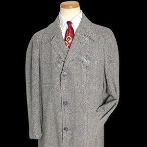Vintage 1950s/1960s Wool TWEED Raglan Overcoat ~ 42 to 44 R ~ Balmacaan ~ Trench Coat ~ Hart Schaffner Marx